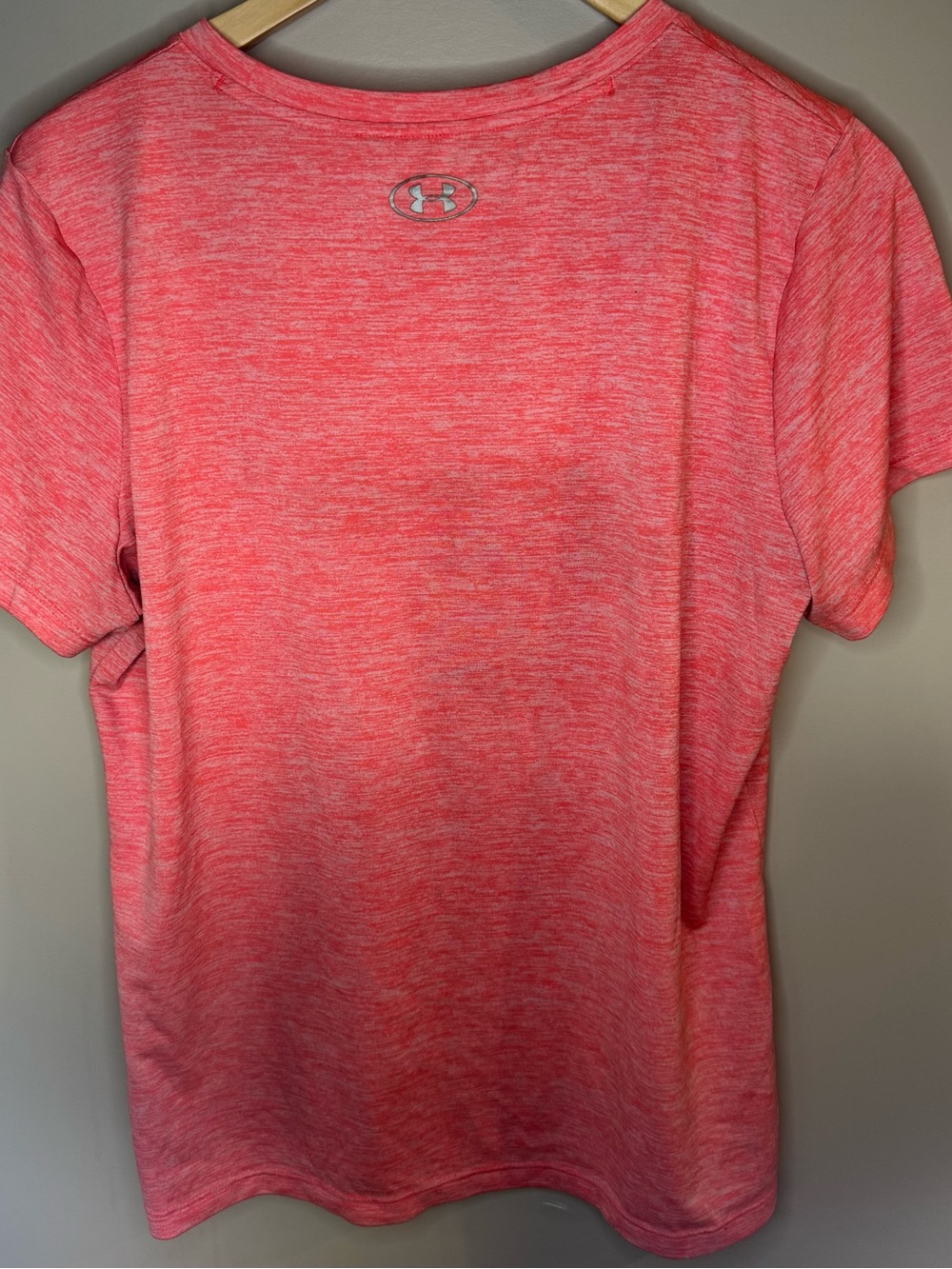 Under Armour HeatGear T Shirt Women’s XL Pink Athletic Workout Gym Loose Fit Top - Picture 3 of 8
